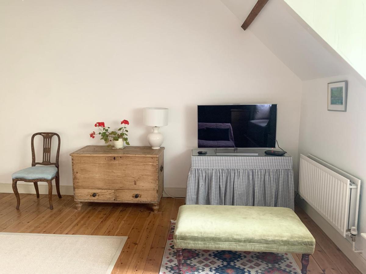 Dalton House Bed And Breakfast Bagian luar foto